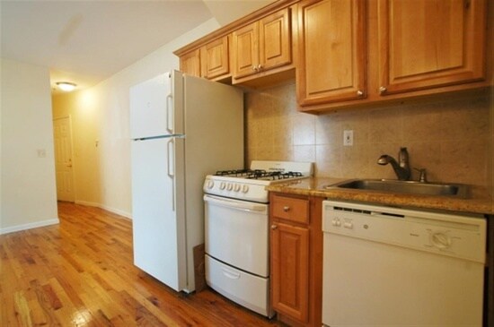 734 Adams St in Hoboken, NJ - Building Photo