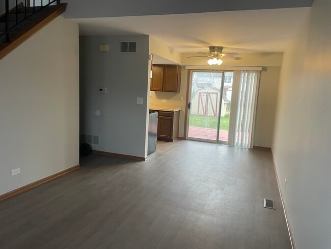 1793 Goddard Ln in Hanover Park, IL - Building Photo - Building Photo