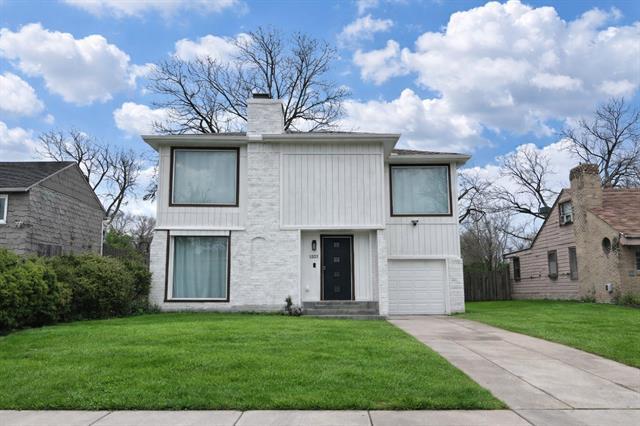 property at 5202 Pershing St