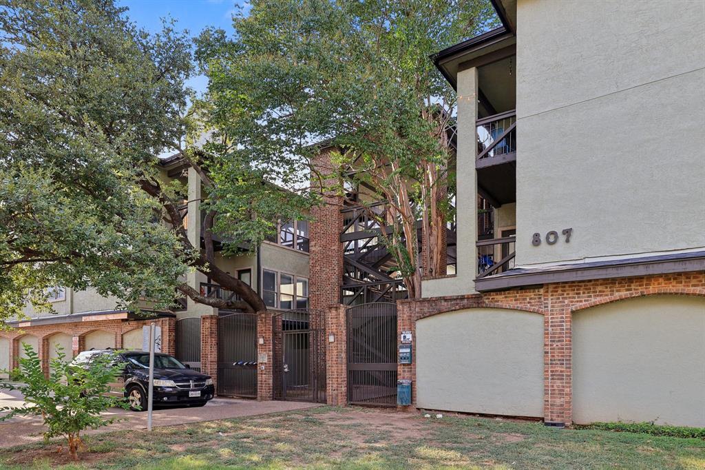 807 W 25th St in Austin, TX - Building Photo