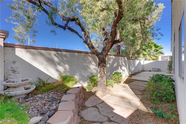 property at 1842 Stablegate Ave