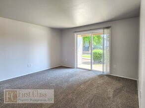 1285 NW 183rd Ave in Beaverton, OR - Building Photo - Building Photo