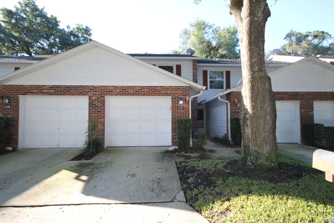 5167 Lazy Oaks Dr in Winter Park, FL - Building Photo