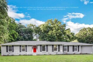 123 Woodvale Dr in Hendersonville, TN - Building Photo