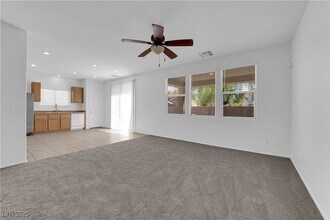 6236 Halstead Ct in North Las Vegas, NV - Building Photo - Building Photo