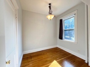 1564 Commonwealth Ave, Unit 2 in Boston, MA - Building Photo - Building Photo