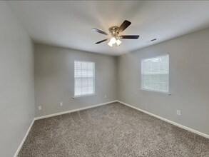 1304 Crandon Dr in Charlotte, NC - Building Photo - Building Photo