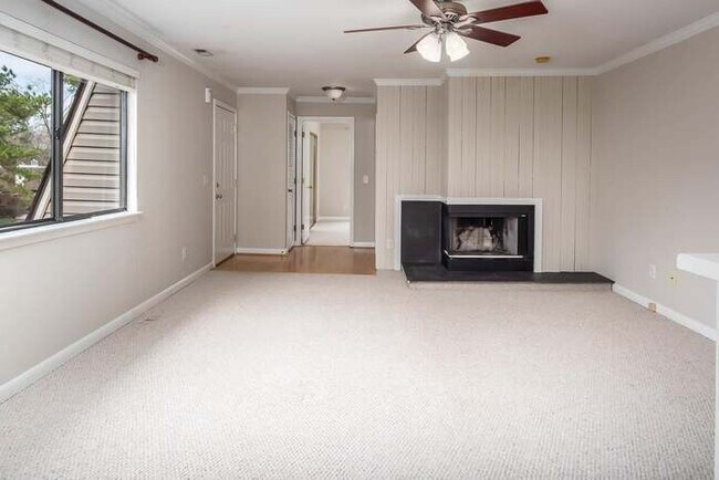 342 Summerwalk Cir in Chapel Hill, NC - Building Photo - Building Photo
