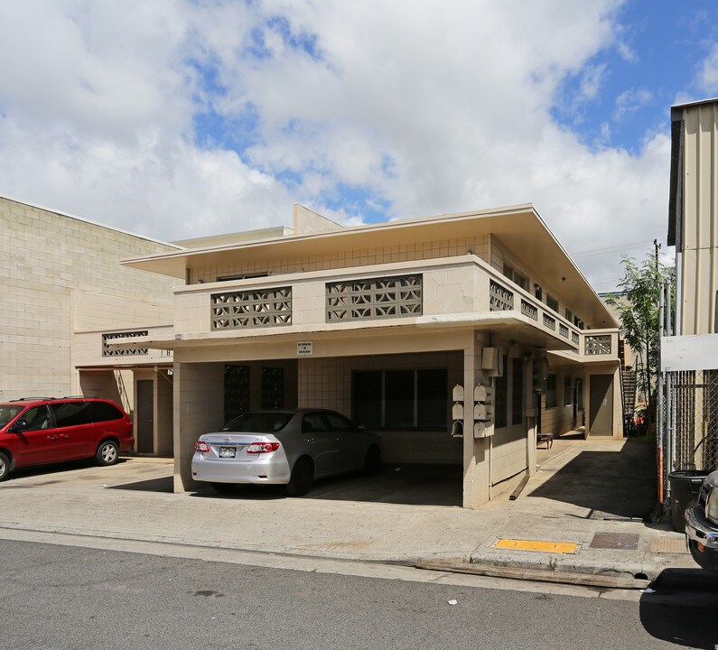 1816 Democrat St in Honolulu, HI - Foto de edificio