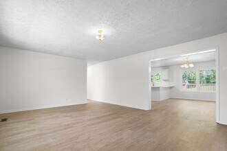 3352 Mahlon Moore Rd in Spring Hill, TN - Building Photo - Building Photo