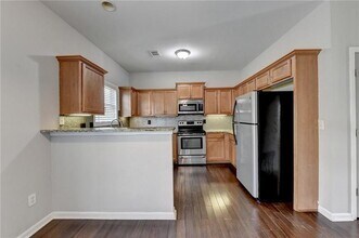 6752 Grand Hickory Dr in Braselton, GA - Building Photo - Building Photo