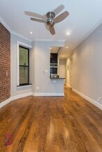 209 E 25th St, Unit 2D in New York, NY - Building Photo - Building Photo