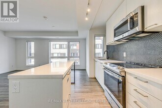 30 Ed Clark Gdns in Toronto, ON - Building Photo - Building Photo