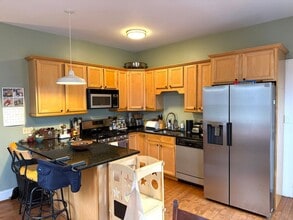 119 Brackett St in Portland, ME - Building Photo - Building Photo