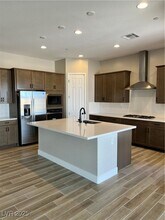 10990 Nicholas Jay Ave in Las Vegas, NV - Building Photo - Building Photo