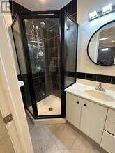 15 Mary Elizabeth Crescent in Markham, ON - Building Photo - Building Photo