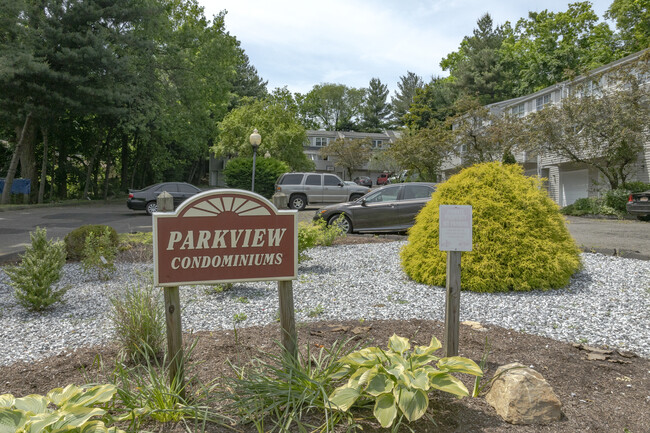 Parkview Condominiums