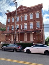 1313 Allegheny Ave, Unit 202 in Pittsburgh, PA - Foto de edificio - Building Photo