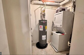 2808 Pomeroy Rd SE-Unit -4 in Washington, DC - Building Photo - Building Photo