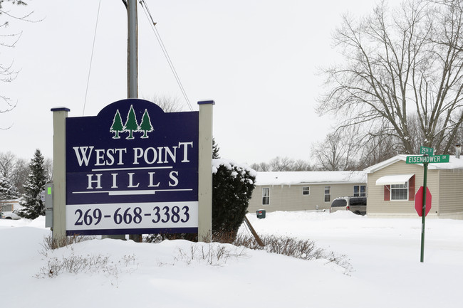 West Point Hills in Mattawan, MI - Building Photo - Building Photo