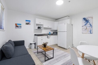 6843 Fraser St in Vancouver, BC - Building Photo - Building Photo