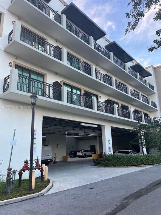 4100 SW 64th Ave, Unit 406 in Davie, FL - Foto de edificio