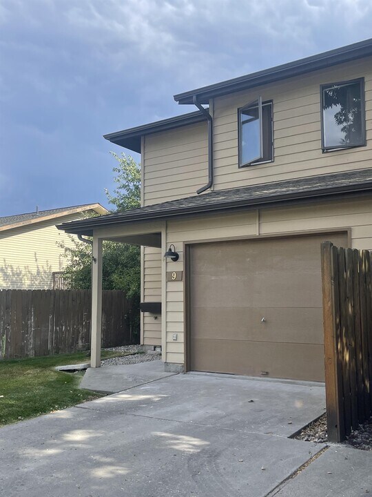 1612 W Olive St in Bozeman, MT - Building Photo