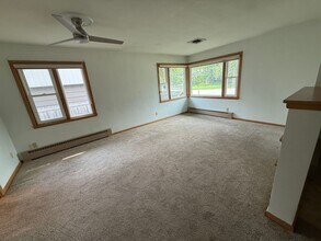 211 10th Ave NE in Watertown, SD - Building Photo - Building Photo