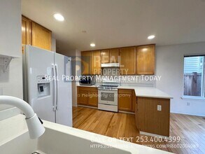 2702 Meyer St in Dupont, WA - Building Photo - Building Photo