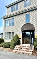 353 Cabot St, Unit 353 in Beverly, MA - Building Photo