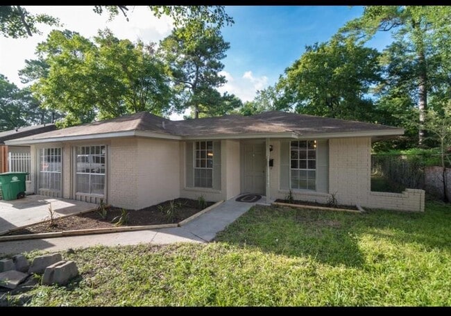 7621 Gleason Rd