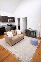 109 Coming St in Charleston, SC - Building Photo - Building Photo