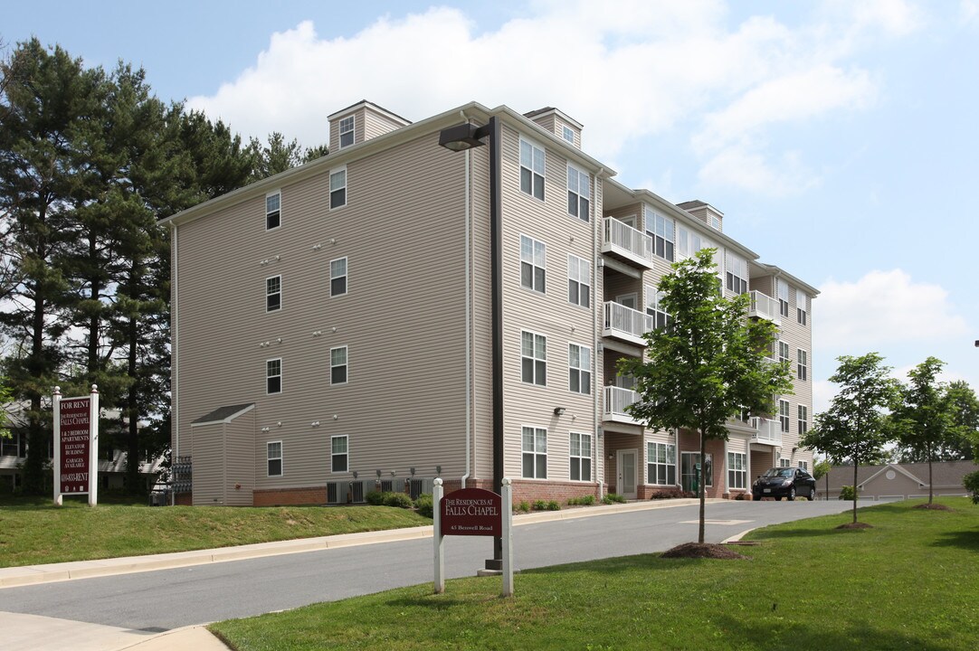 Falls Chapel Apartments in Reisterstown, MD - Building Photo