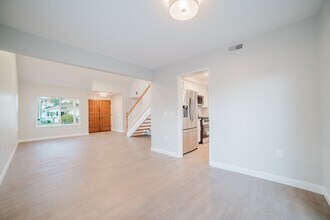 1811 Autumn Pl in Encinitas, CA - Building Photo - Building Photo