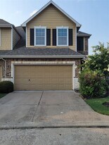 14202 Silver Hollow Ln in Houston, TX - Building Photo