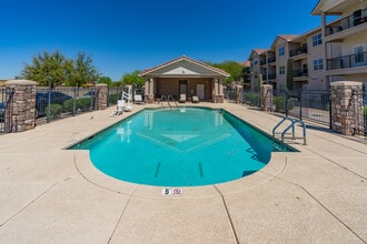 Estrella Estates Gracious Retirement Living in Goodyear, AZ - Foto de edificio - Building Photo