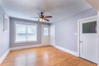 4919-4921-4921 Lindenwood Ave in St. Louis, MO - Building Photo - Building Photo