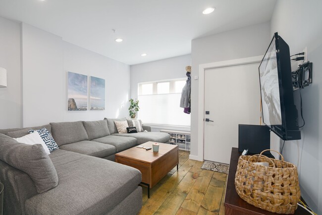 property at 1940 N Orianna St