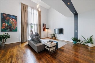 1380 Stirling Cir NW in Atlanta, GA - Building Photo - Building Photo