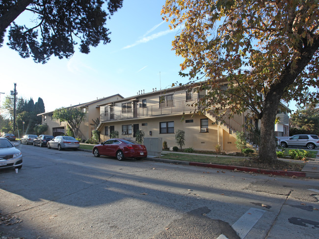 3670 Monon St in Los Angeles, CA - Foto de edificio - Building Photo