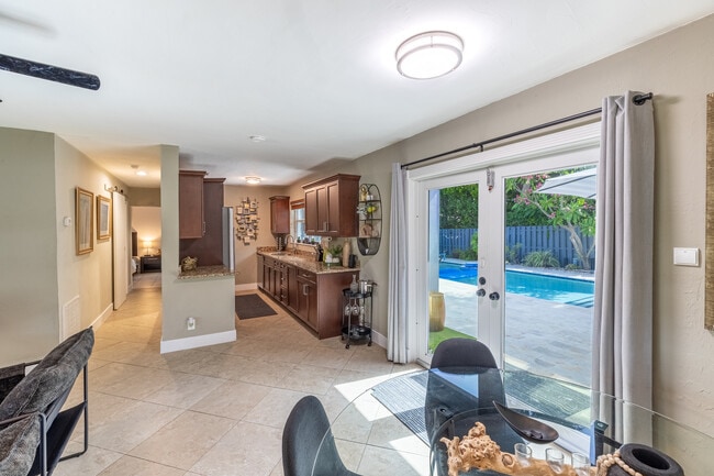 505 SE 25th Ave in Pompano Beach, FL - Foto de edificio - Building Photo
