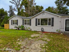 1447 Lawrence Pl in Jacksonville, FL - Building Photo - Building Photo