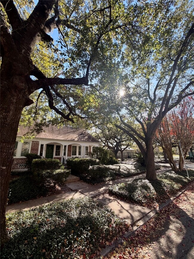 1621 Cherryhurst St in Houston, TX - Building Photo - Building Photo