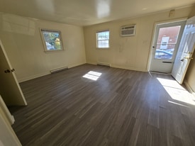 6100 Strathmore Rd in Richmond, VA - Building Photo