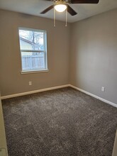 305 Deepwood St in Dallas, TX - Building Photo - Building Photo