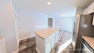 110 Rocky Rdg Dr in Hermon, ME - Building Photo - Building Photo