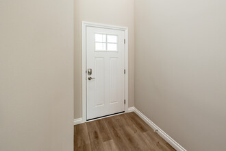 Olander Village in Sylvania, OH - Building Photo - Interior Photo