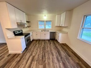 144 S 100 W in Tremonton, UT - Building Photo - Building Photo