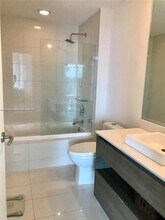 1100 S Miami Ave, Unit 2706 in Miami, FL - Building Photo - Building Photo