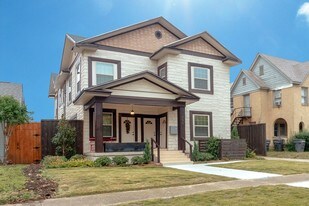 605 S Oak Cliff Blvd in Dallas, TX - Building Photo